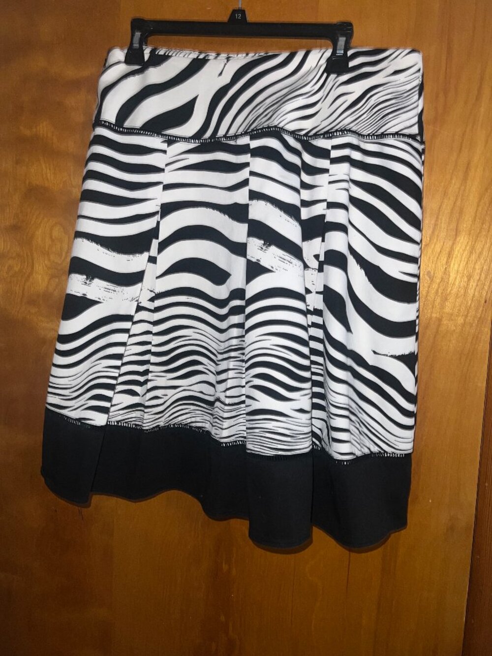 Skirt, Black/White